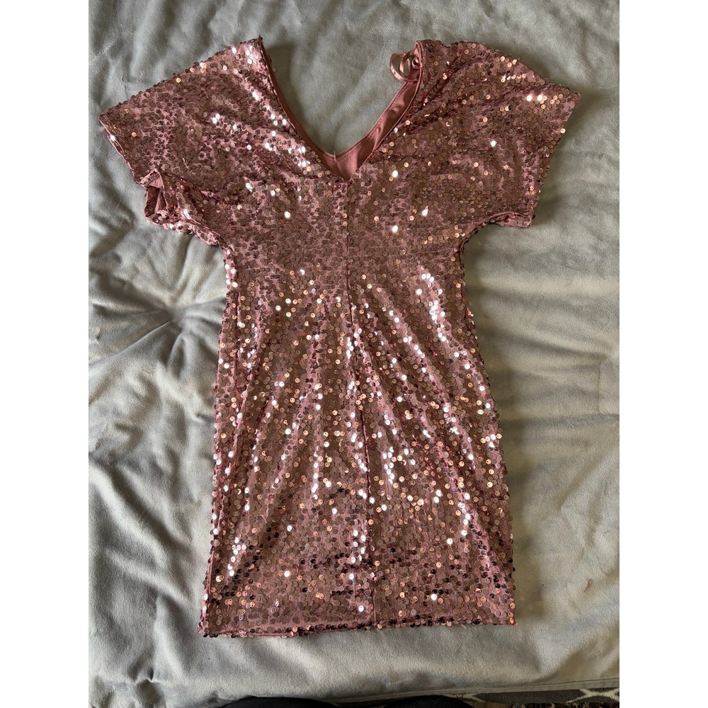 As U Wish Rose Gold Sequin Mini Dress V-Neck Flutter Sleeve Party Cocktail Small - Picture 3 of 4